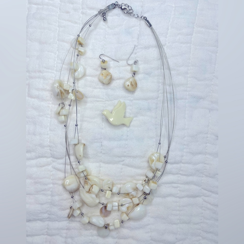 1 Necklace, 1 pair of Earrings & 1 Brooch (Vintage)